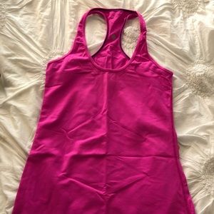 Bundle deal ***** 5 Lululemon  workout tanks sz6
